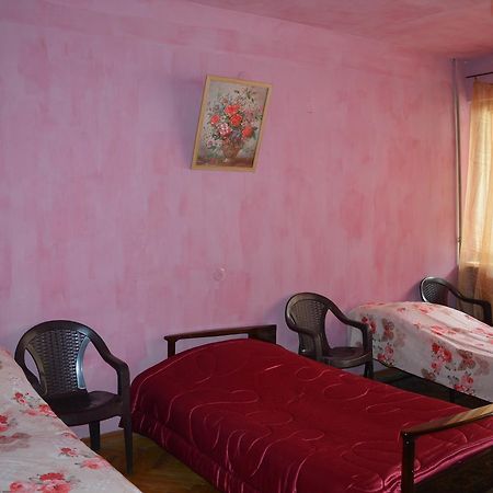 Parisis B&B In אלוורדי מראה חיצוני תמונה