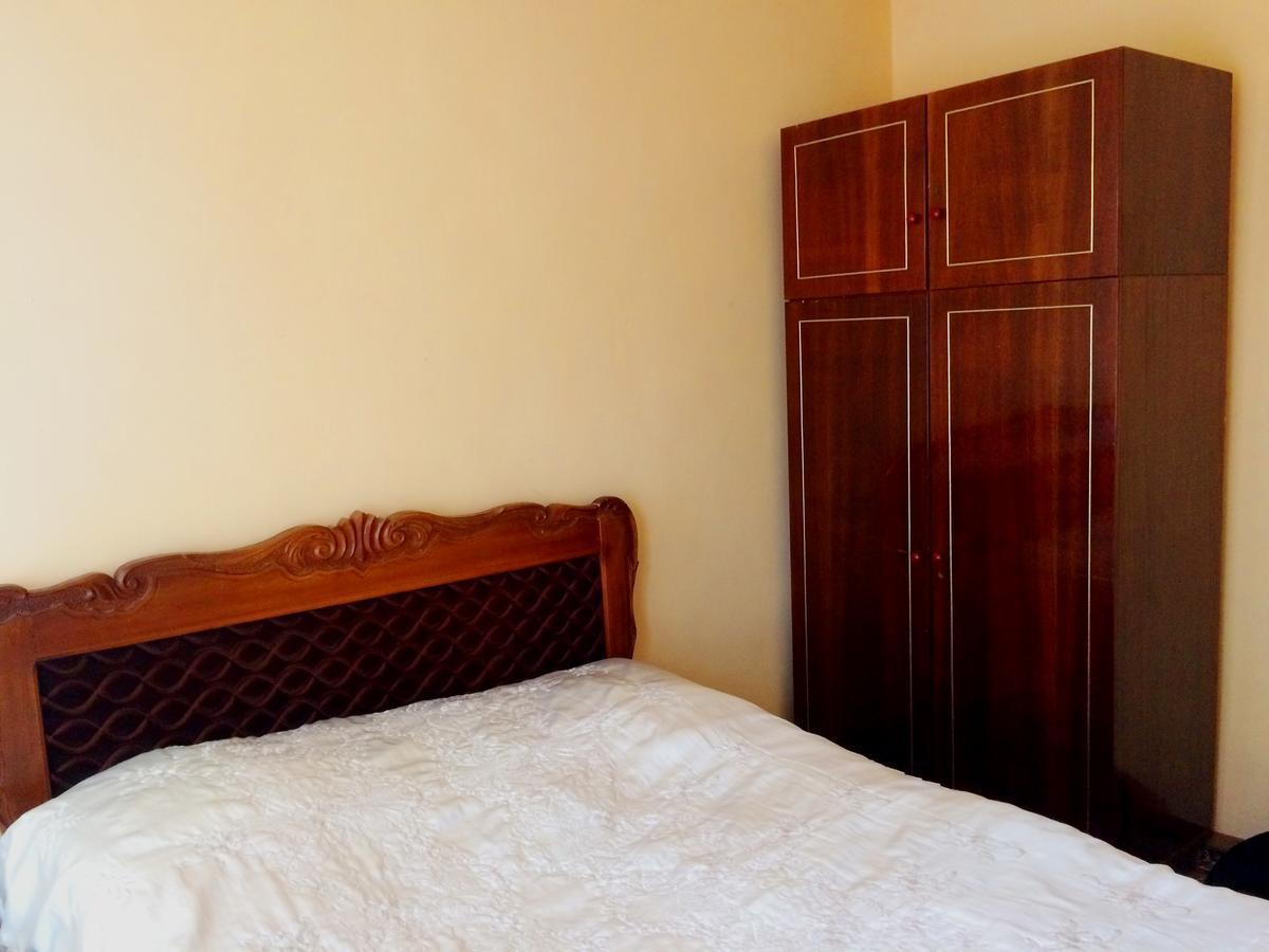 Parisis B&B In אלוורדי מראה חיצוני תמונה