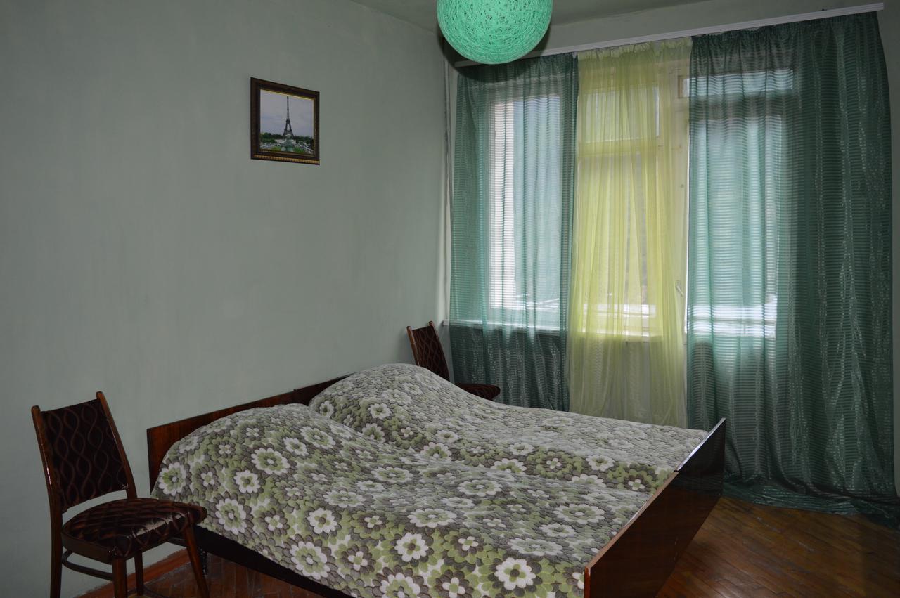 Parisis B&B In אלוורדי מראה חיצוני תמונה